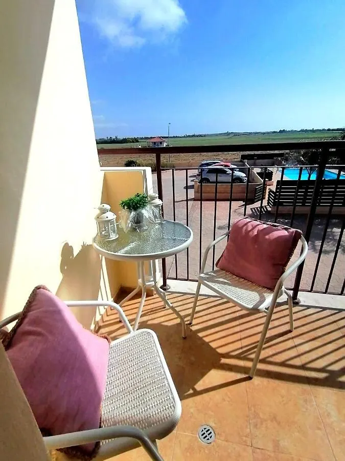 Afroditi Apartments 페르볼리아