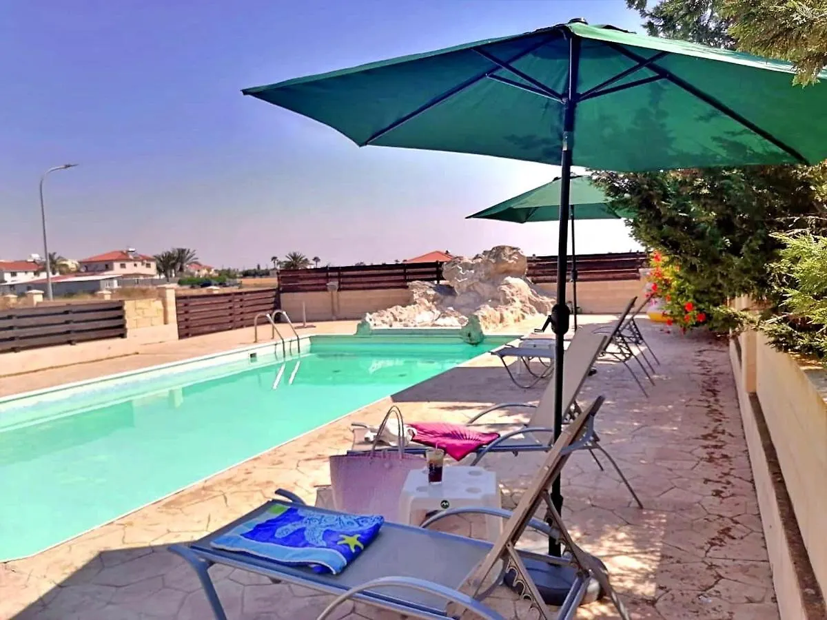 Afroditi Apartments 페르볼리아